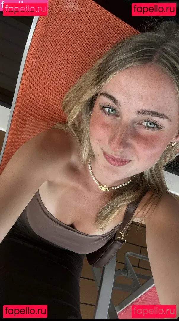 Sina-Marie Reen Onlyfans Photo Gallery 