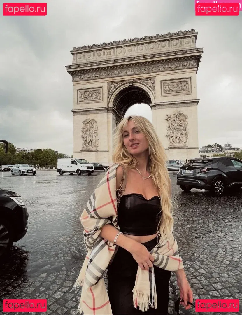 Sina-Marie Reen Onlyfans Photo Gallery 