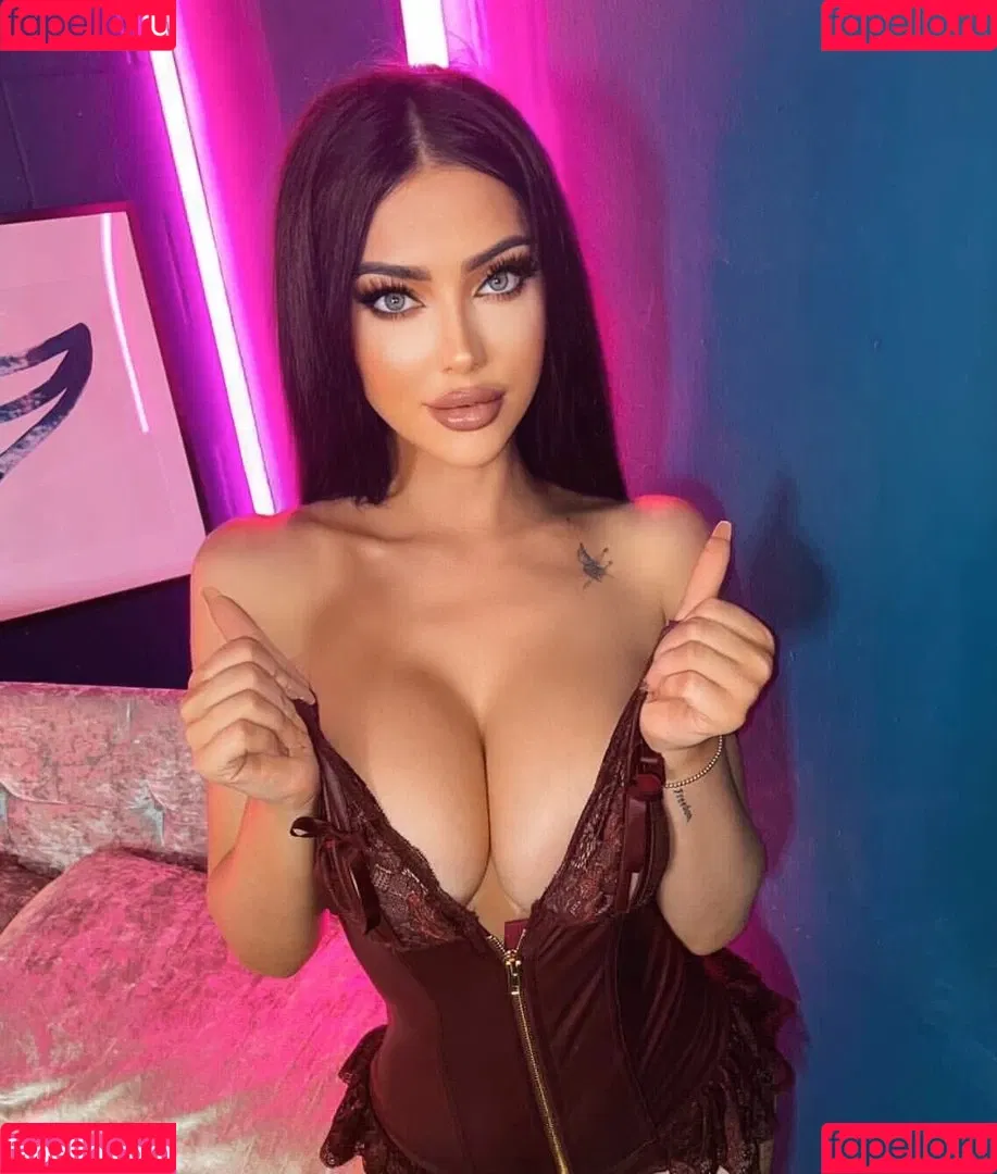 Kate Isobel Onlyfans Photo Gallery 