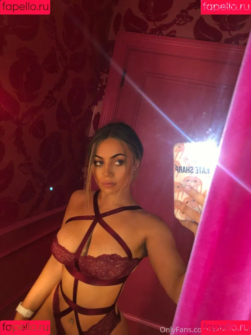 Kate Isobel Onlyfans Photo Gallery 