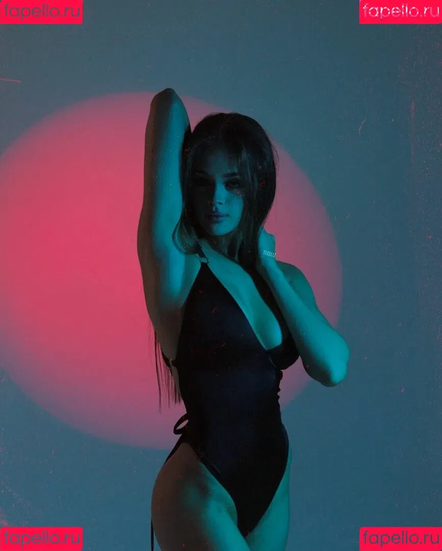 tlisliz Onlyfans Photo Gallery 