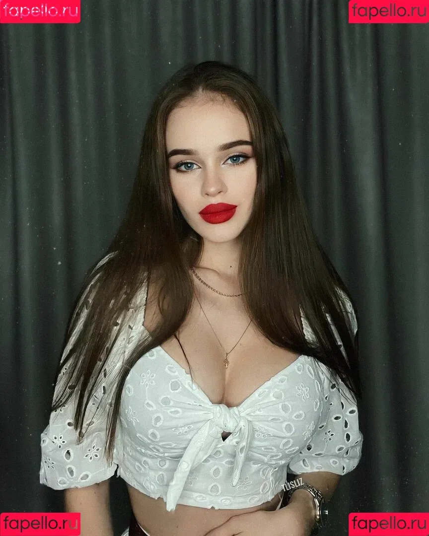tlisliz Onlyfans Photo Gallery 