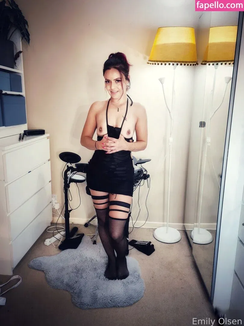 emilyolsen Onlyfans Photo Gallery 