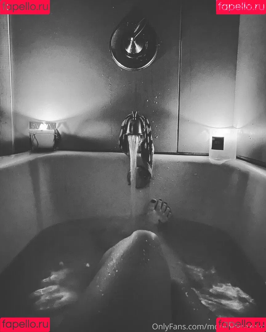 moremoiraxoxo Onlyfans Photo Gallery 