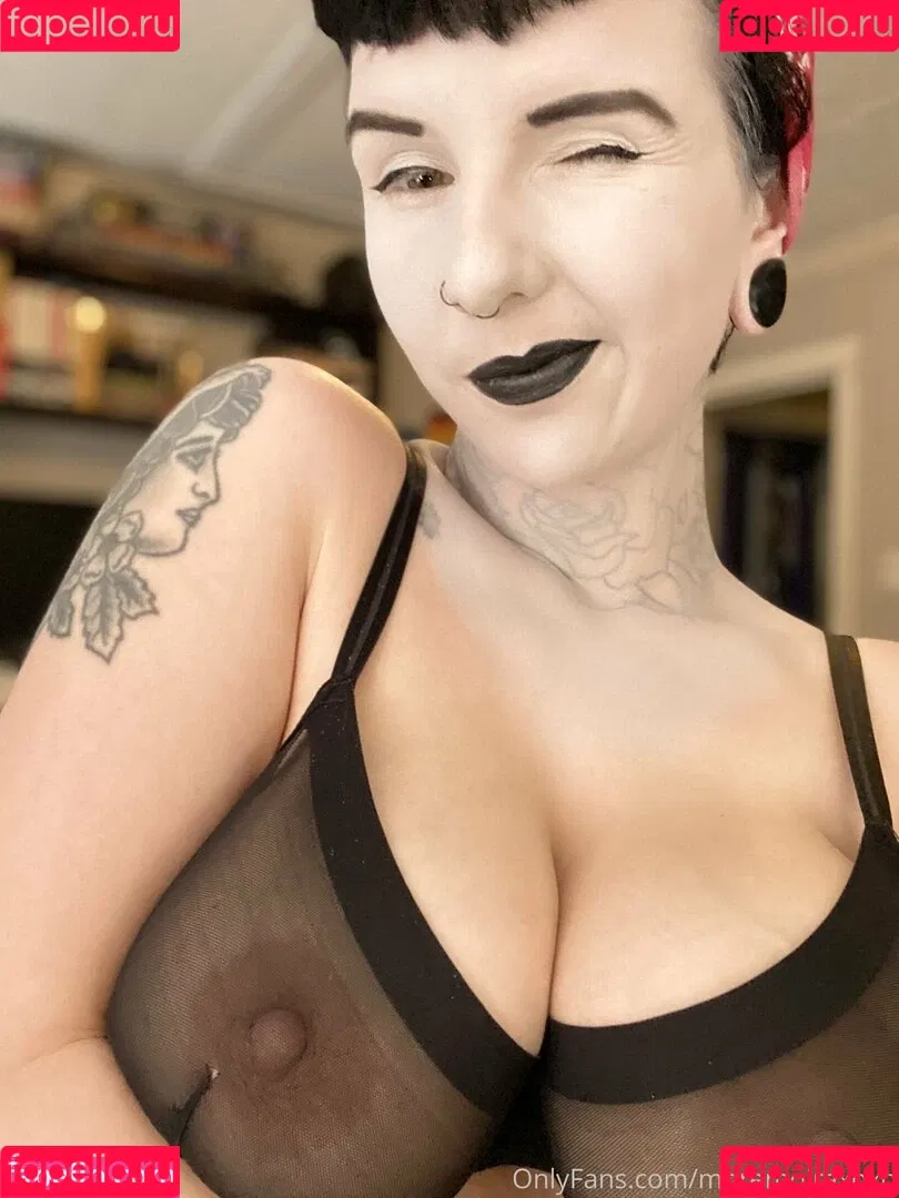 moremoiraxoxo Onlyfans Photo Gallery 