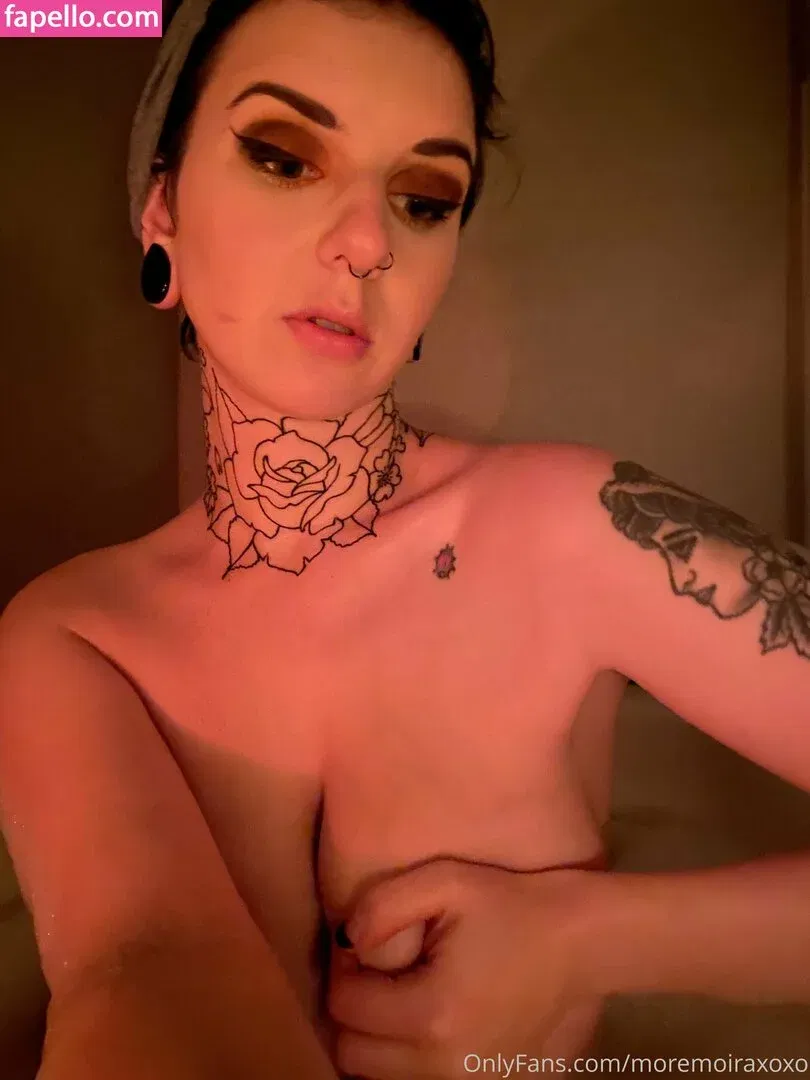 moremoiraxoxo Onlyfans Photo Gallery 
