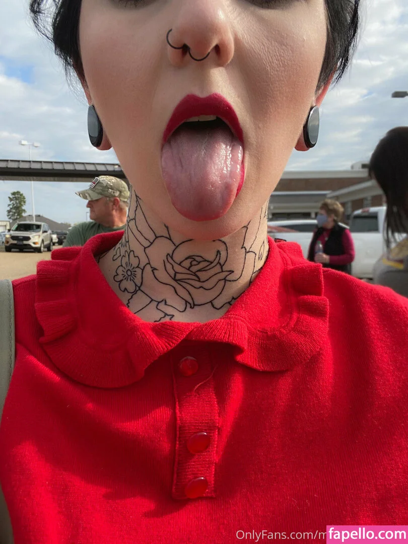 moremoiraxoxo Onlyfans Photo Gallery 