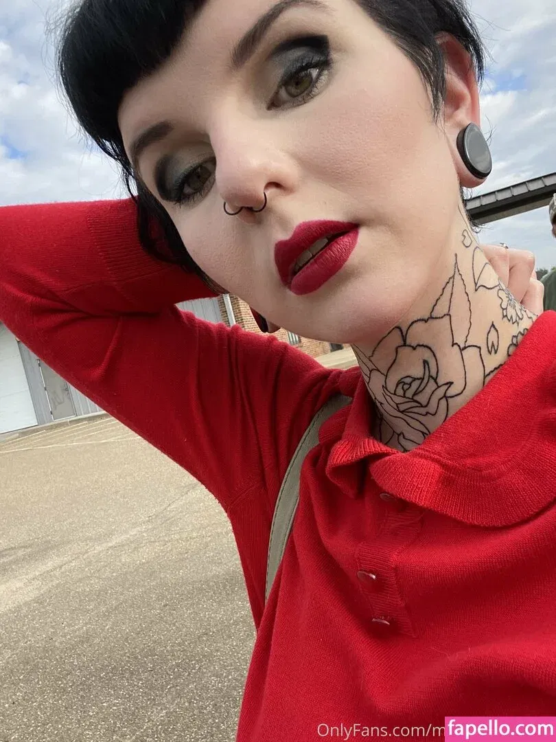 moremoiraxoxo Onlyfans Photo Gallery 