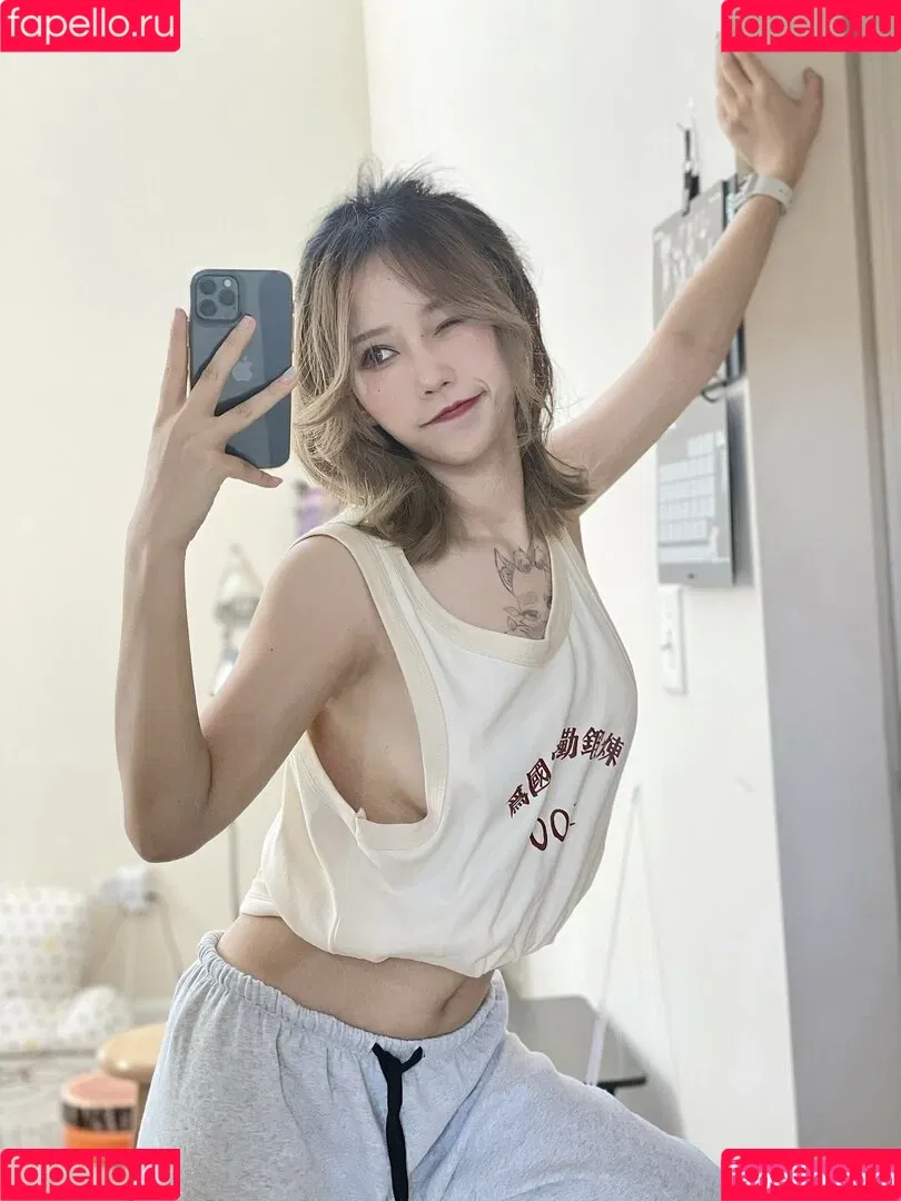 Rakukoooo Onlyfans Photo Gallery 