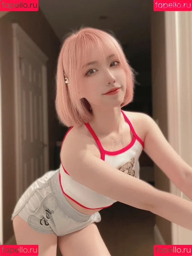Rakukoooo Onlyfans Photo Gallery 