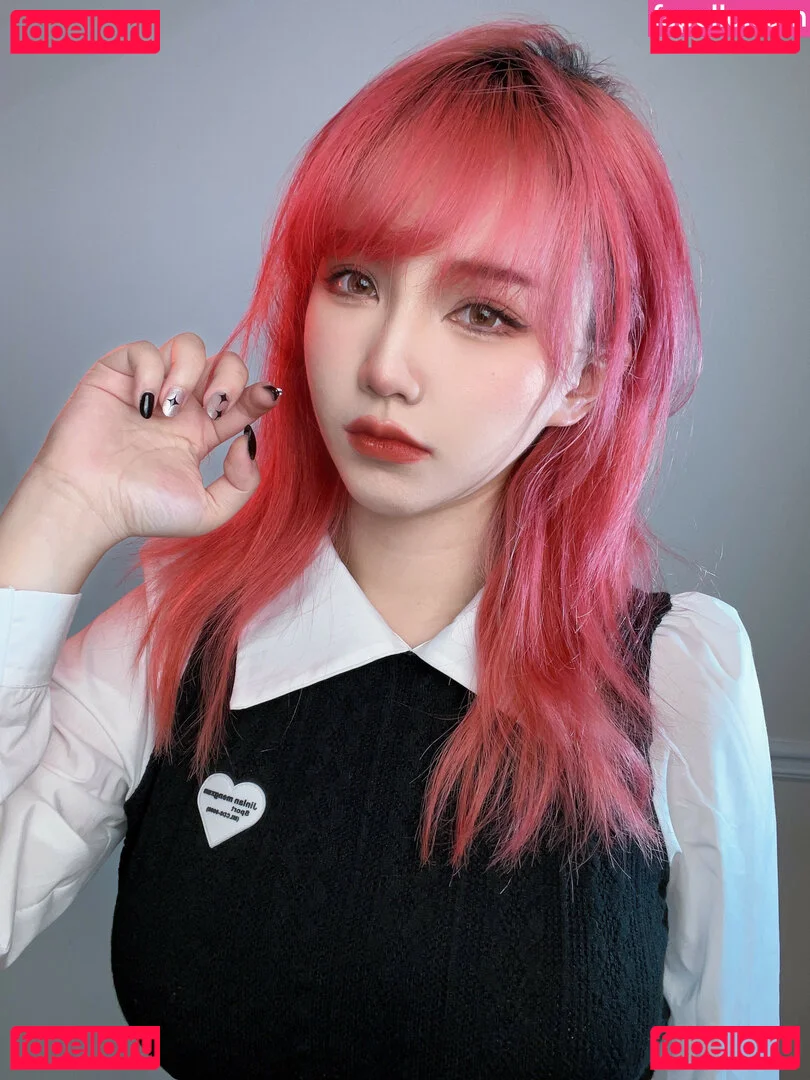 Rakukoooo Onlyfans Photo Gallery 