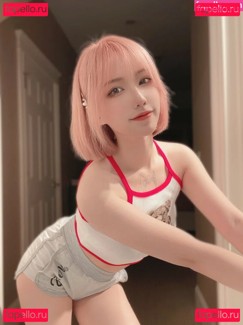 Rakukoooo Onlyfans Photo Gallery 