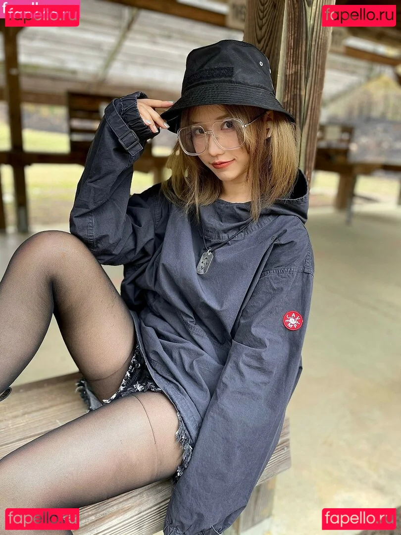 Rakukoooo Onlyfans Photo Gallery 