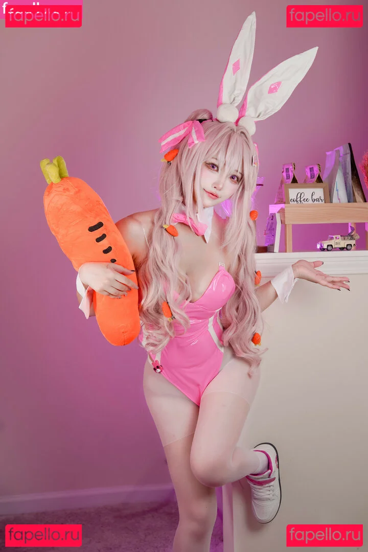 Rakukoooo Onlyfans Photo Gallery 