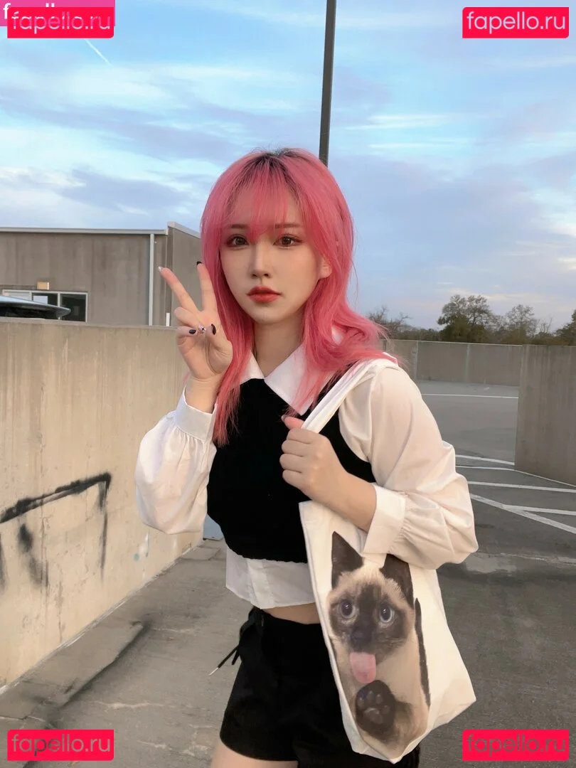 Rakukoooo Onlyfans Photo Gallery 