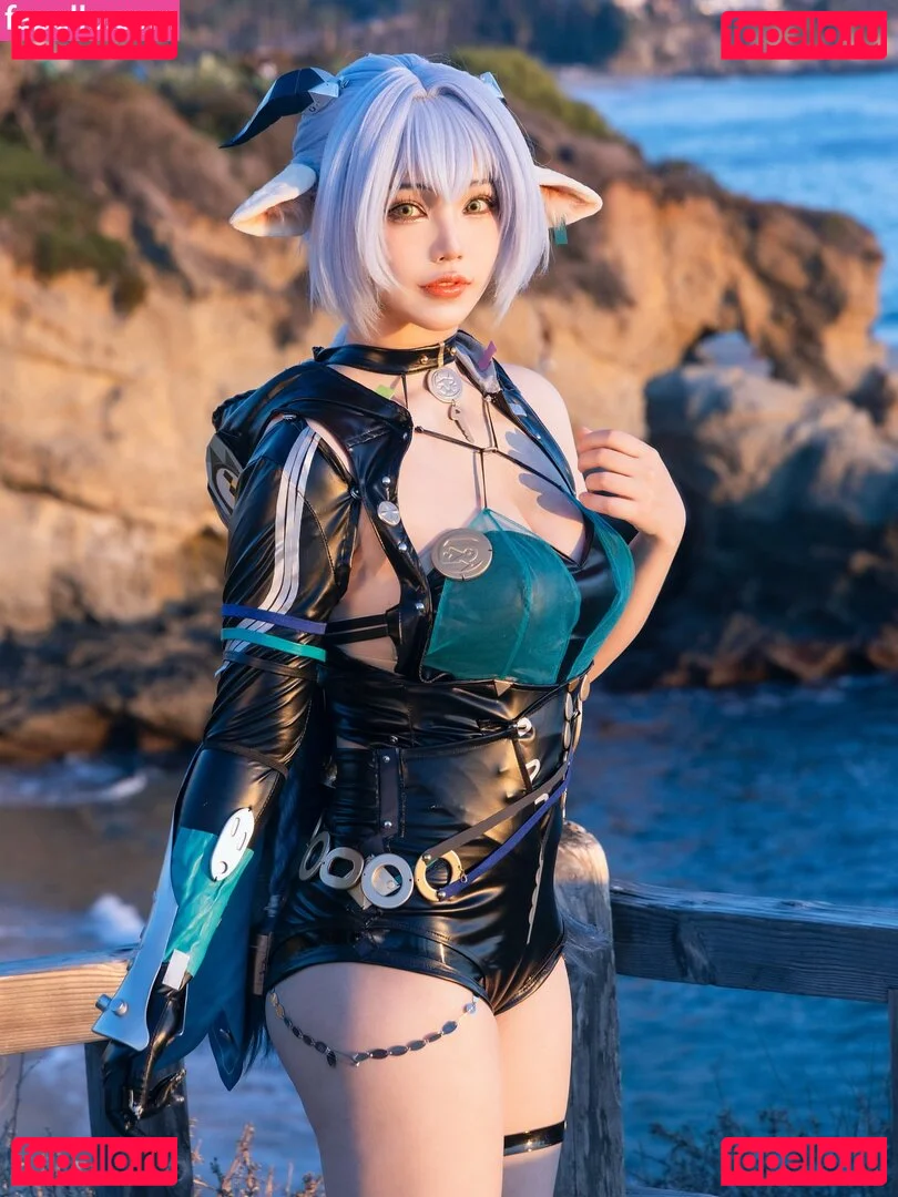 Rakukoooo Onlyfans Photo Gallery 