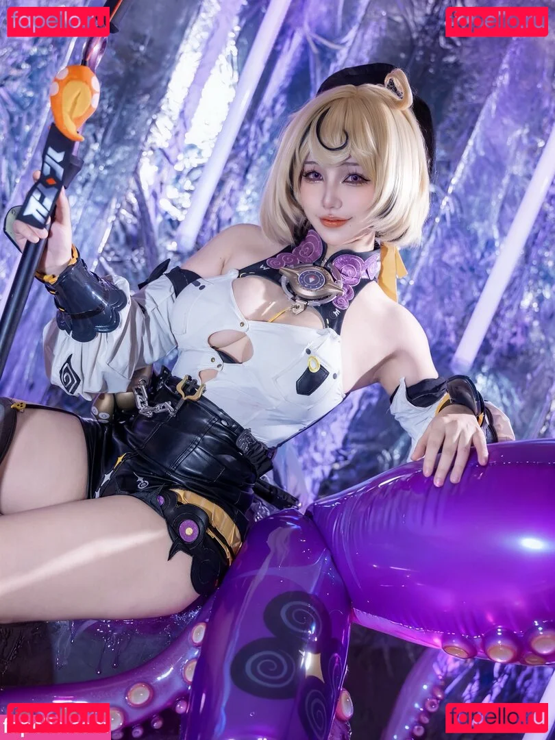 Rakukoooo Onlyfans Photo Gallery 