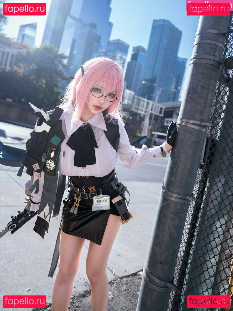 Rakukoooo Onlyfans Photo Gallery 