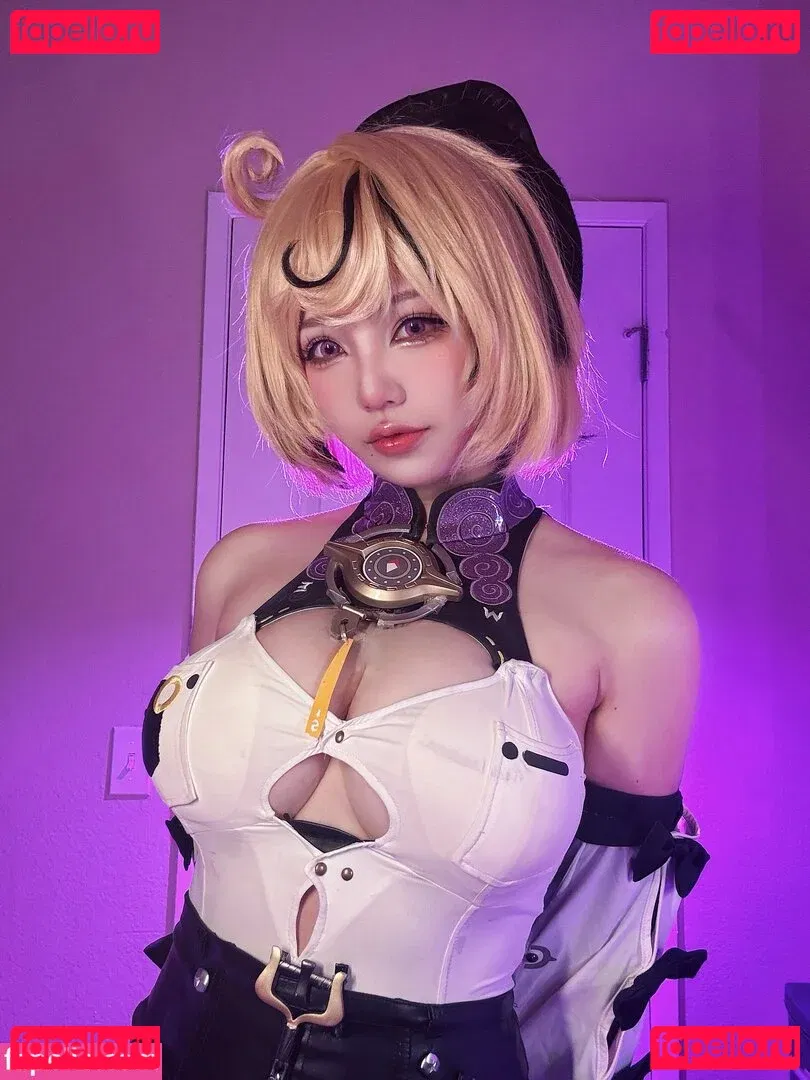 Rakukoooo Onlyfans Photo Gallery 