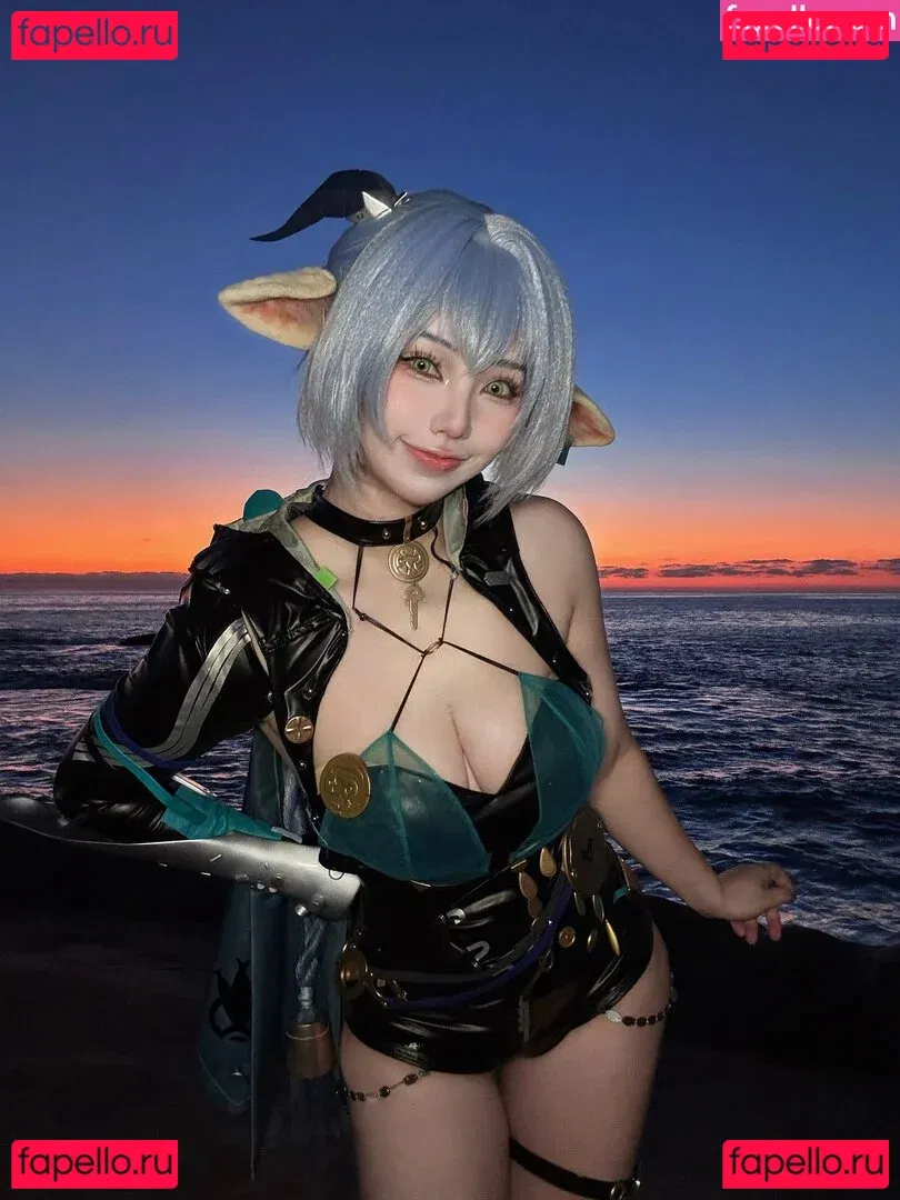 Rakukoooo Onlyfans Photo Gallery 