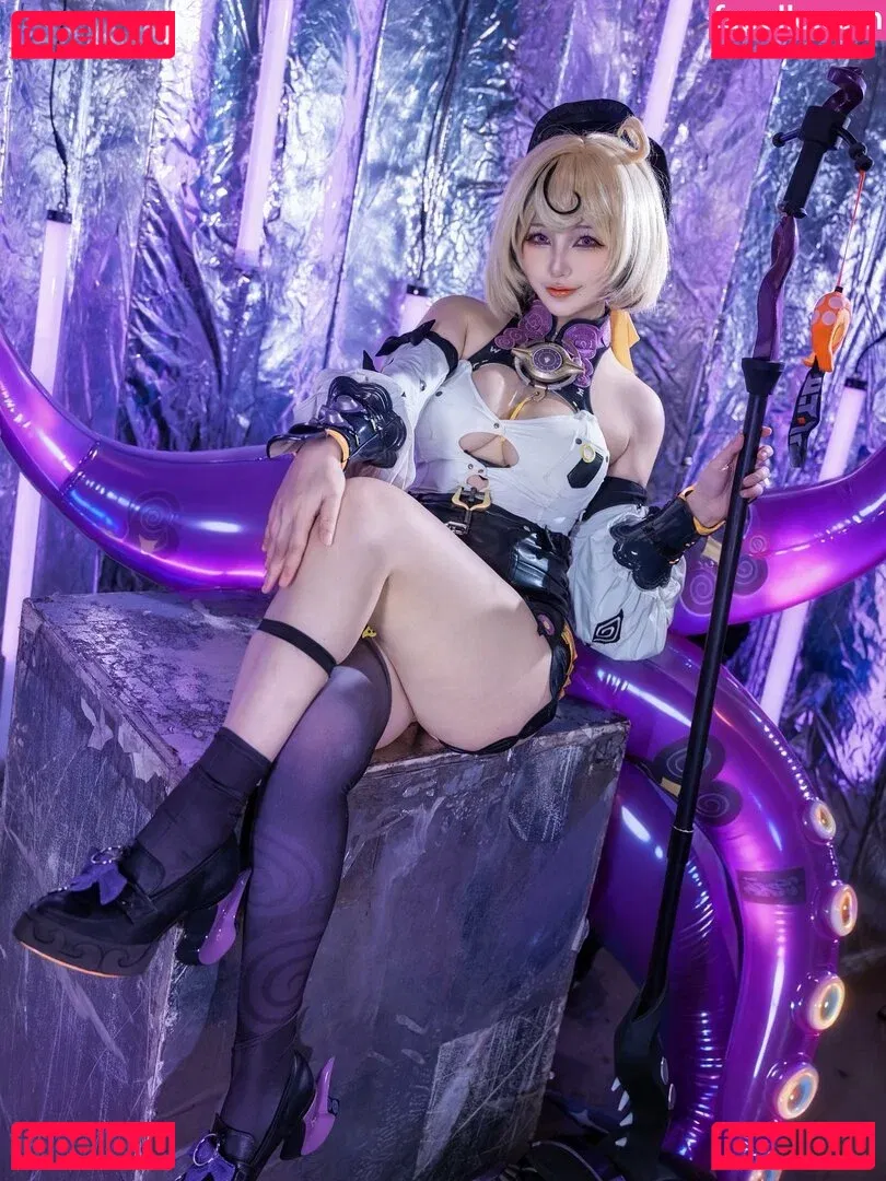 Rakukoooo Onlyfans Photo Gallery 