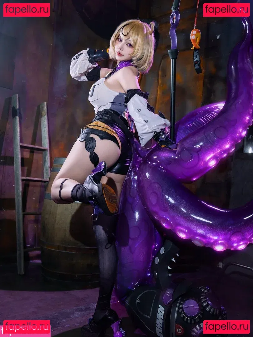 Rakukoooo Onlyfans Photo Gallery 