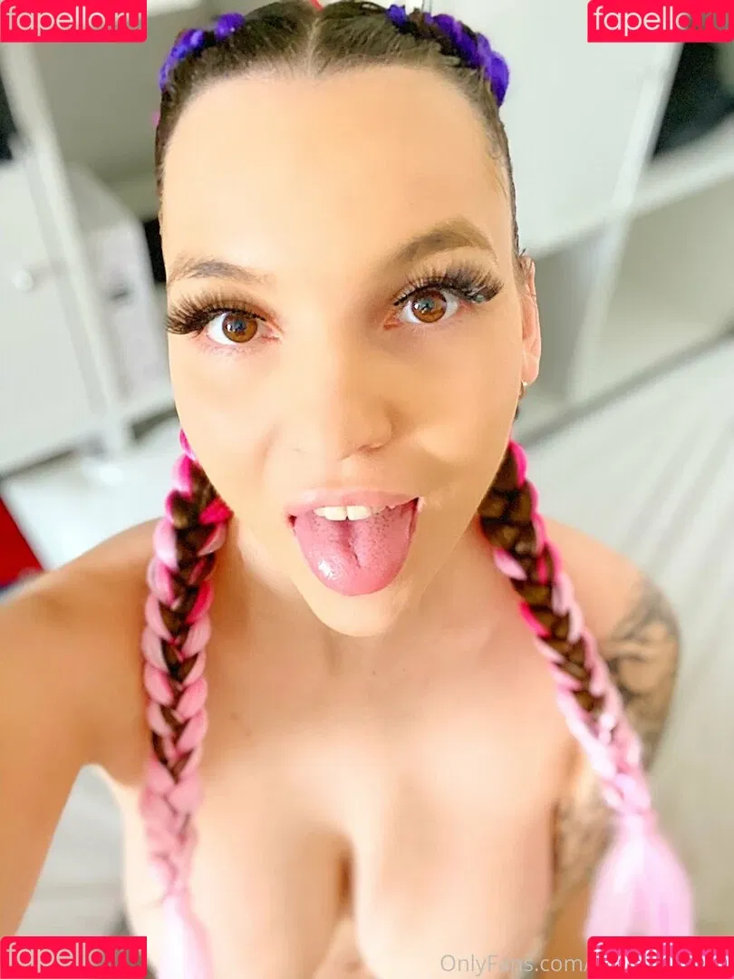gymbunnyoffi Onlyfans Photo Gallery 