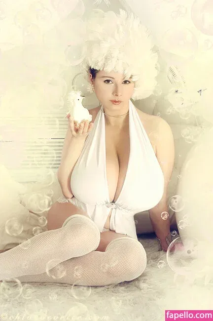 Chloe Vevrier Onlyfans Photo Gallery 