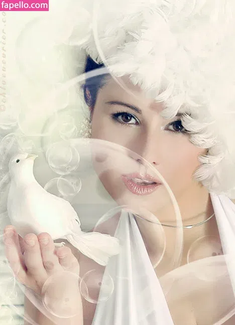 Chloe Vevrier Onlyfans Photo Gallery 