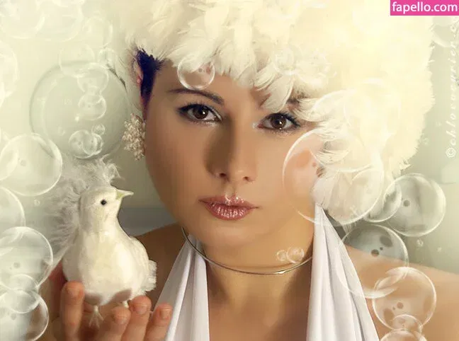 Chloe Vevrier Onlyfans Photo Gallery 