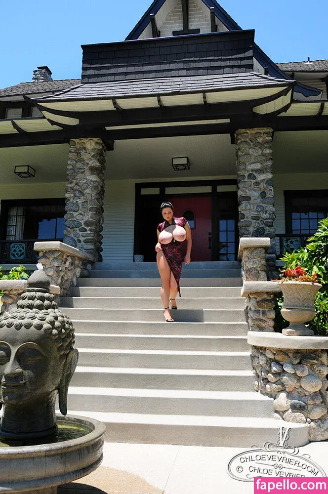 Chloe Vevrier Onlyfans Photo Gallery 