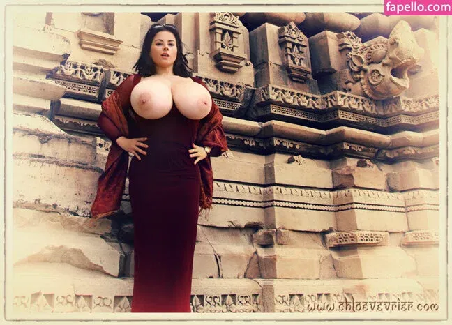 Chloe Vevrier Onlyfans Photo Gallery 