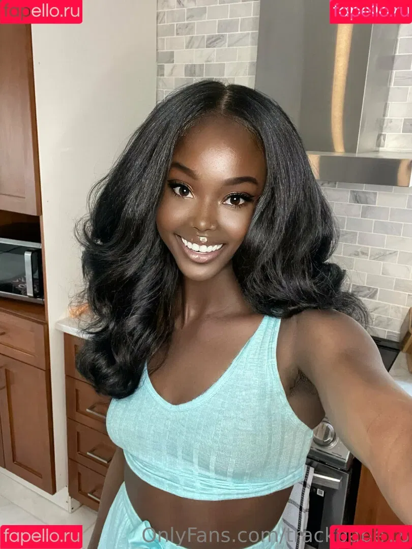 trackbabe18 Onlyfans Photo Gallery 