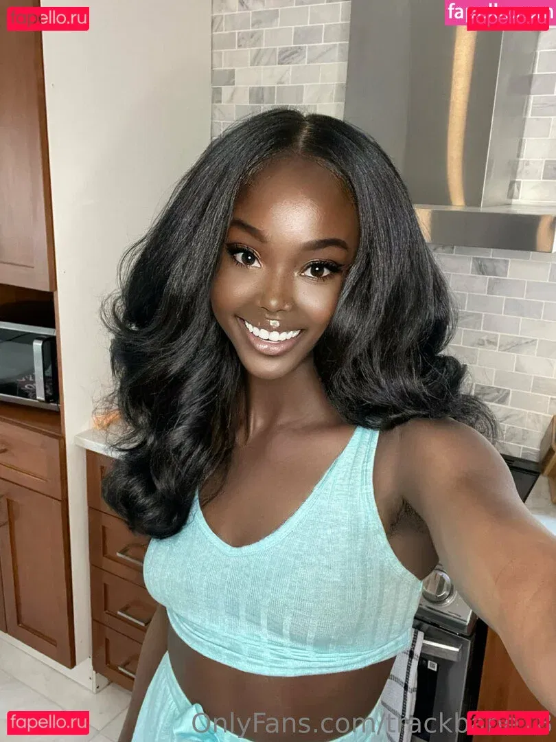 trackbabe18 Onlyfans Photo Gallery 