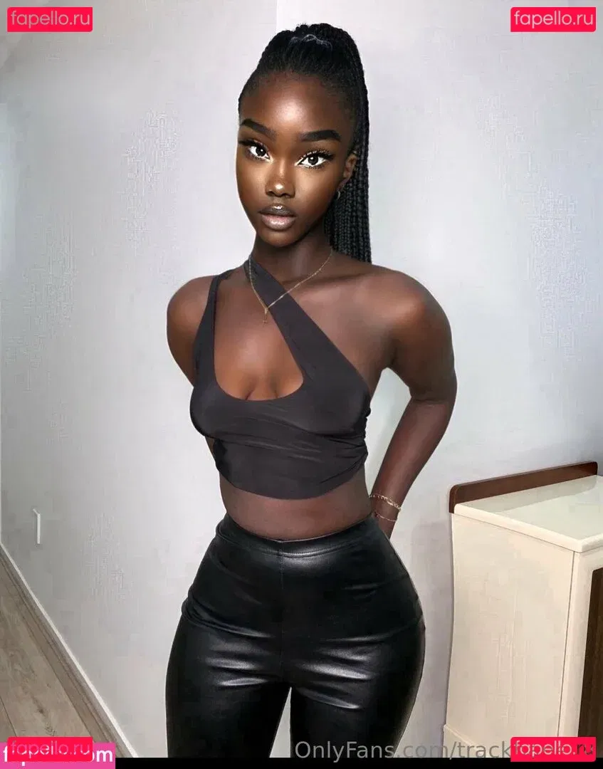 trackbabe18 Onlyfans Photo Gallery 