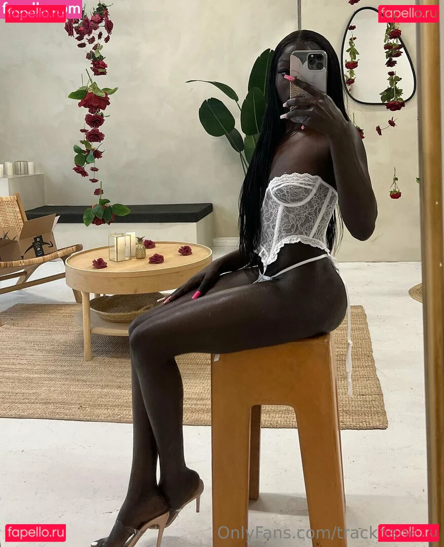 trackbabe18 Onlyfans Photo Gallery 