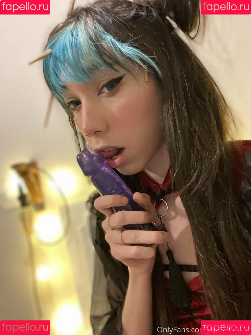 melyasminn Onlyfans Photo Gallery 