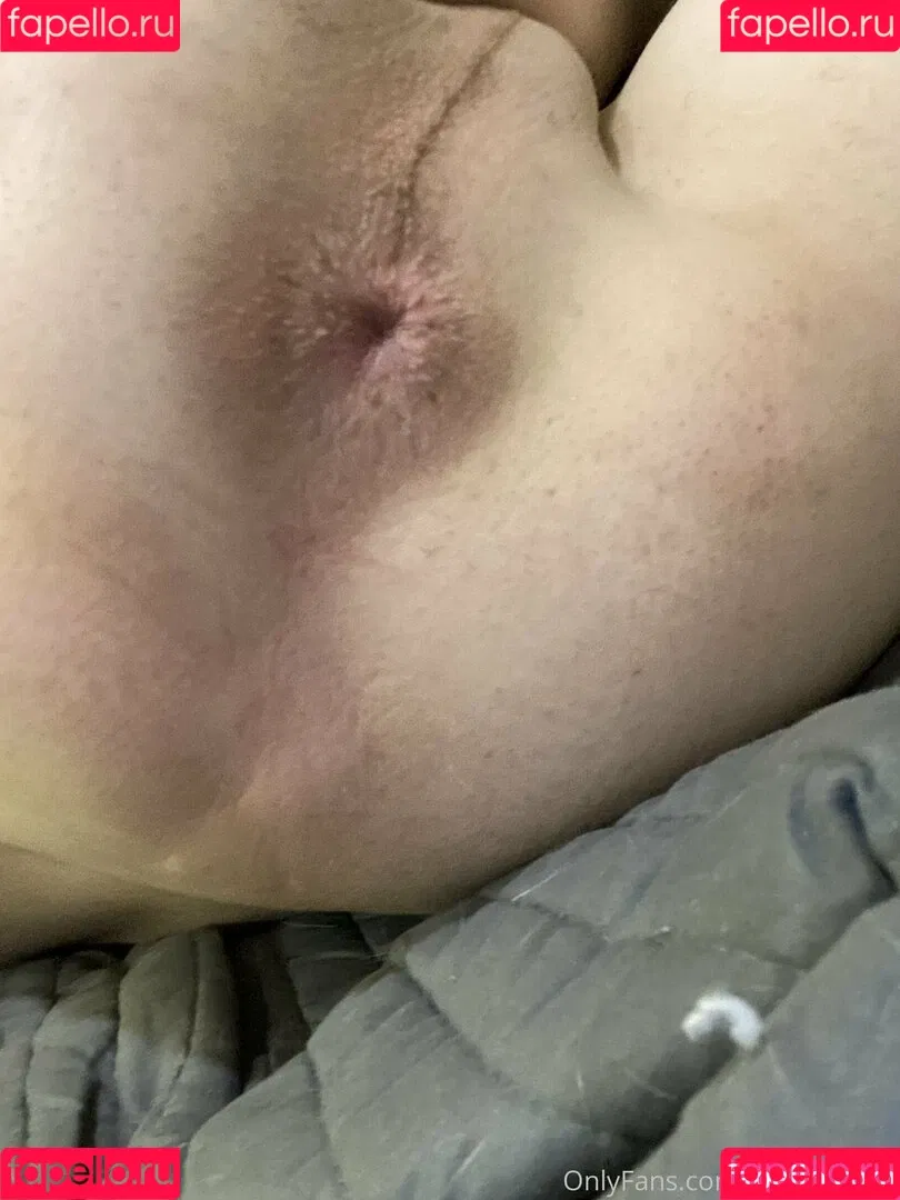 melyasminn Onlyfans Photo Gallery 