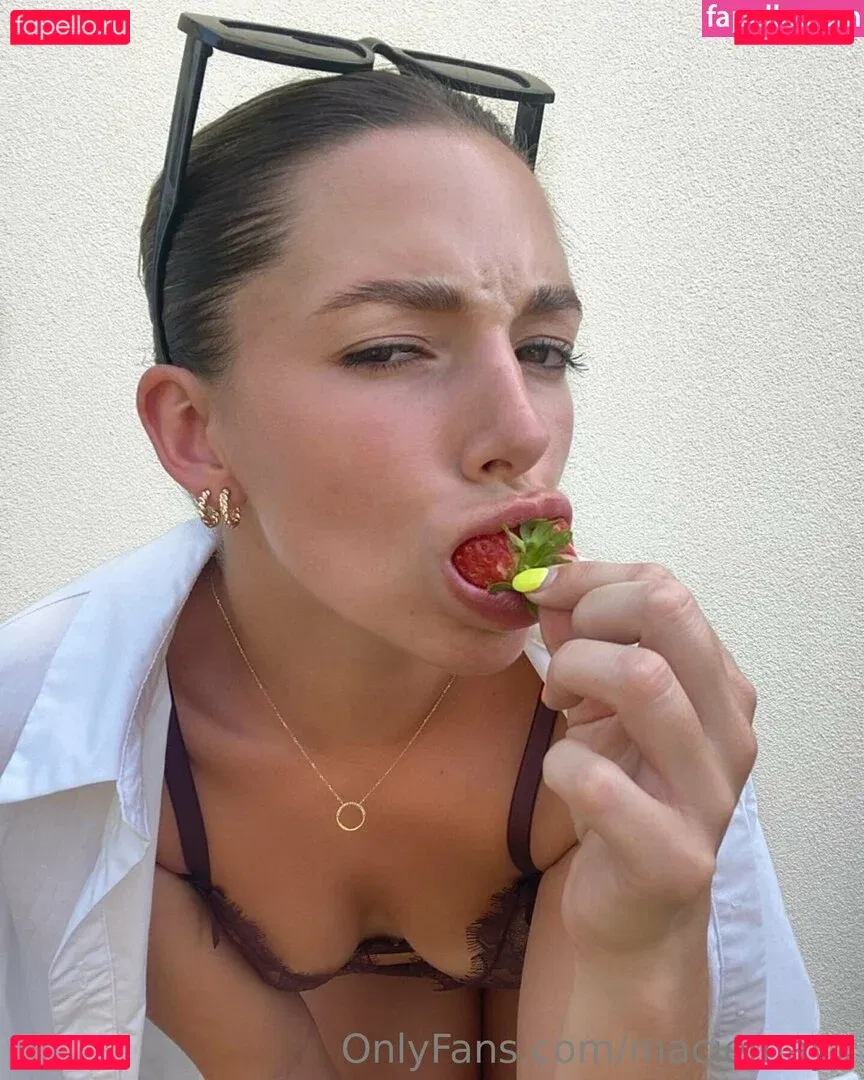 maciemayx Onlyfans Photo Gallery 