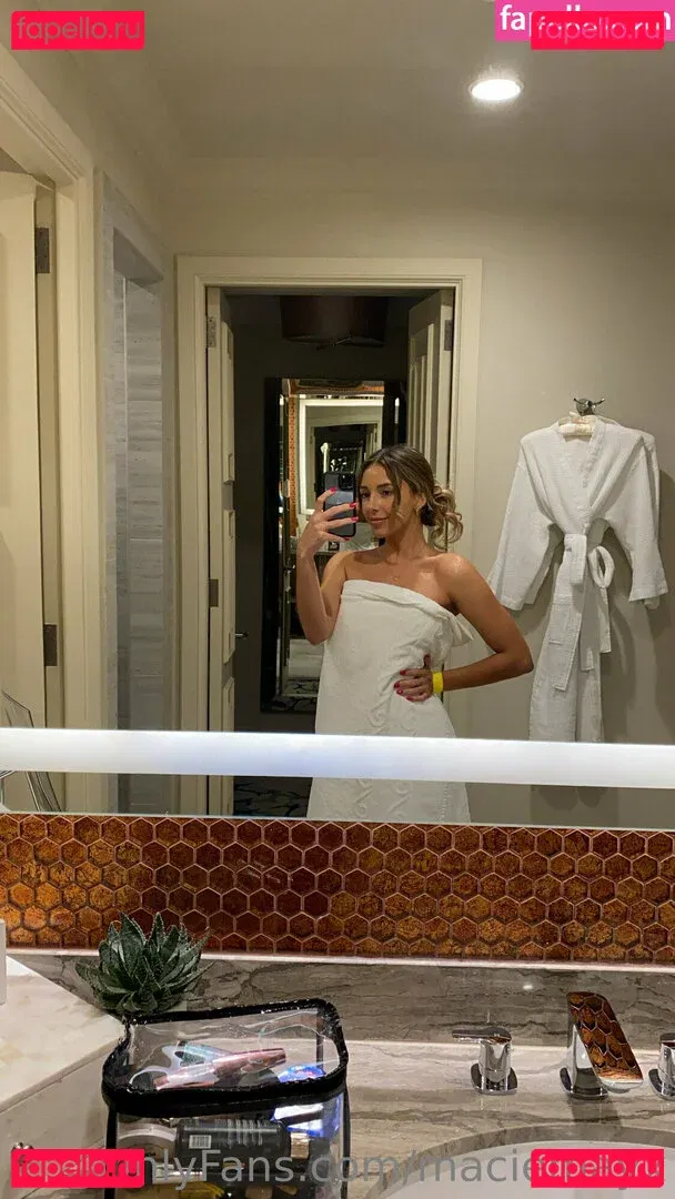 maciemayx Onlyfans Photo Gallery 