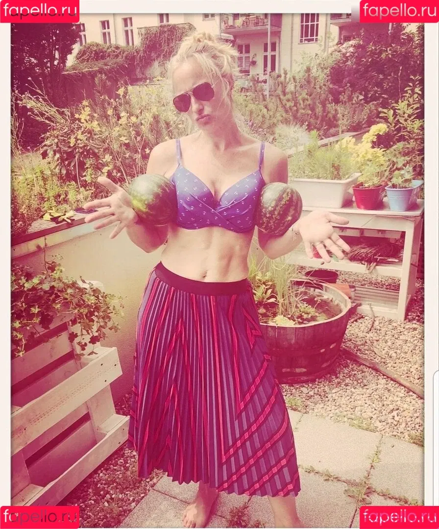 Eva Mona Rodekirchen Onlyfans Photo Gallery 