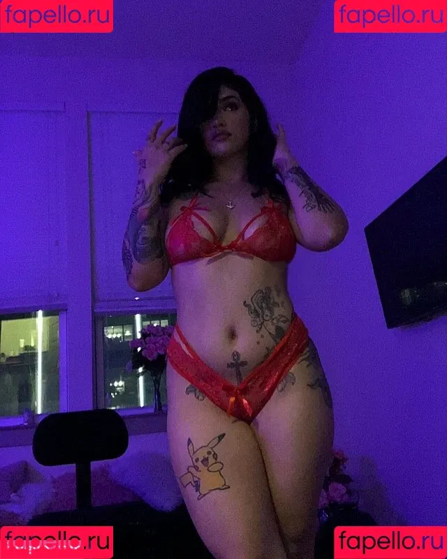 leahndra Onlyfans Photo Gallery 