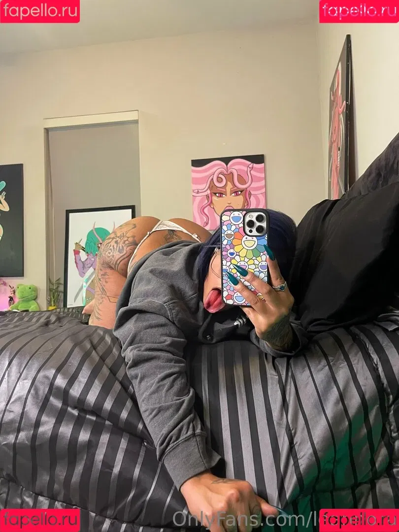 leahndra Onlyfans Photo Gallery 