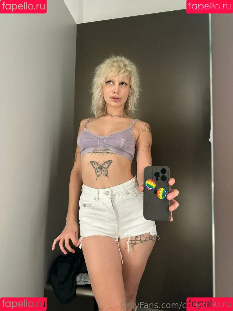christivovk_nude Onlyfans Photo Gallery 