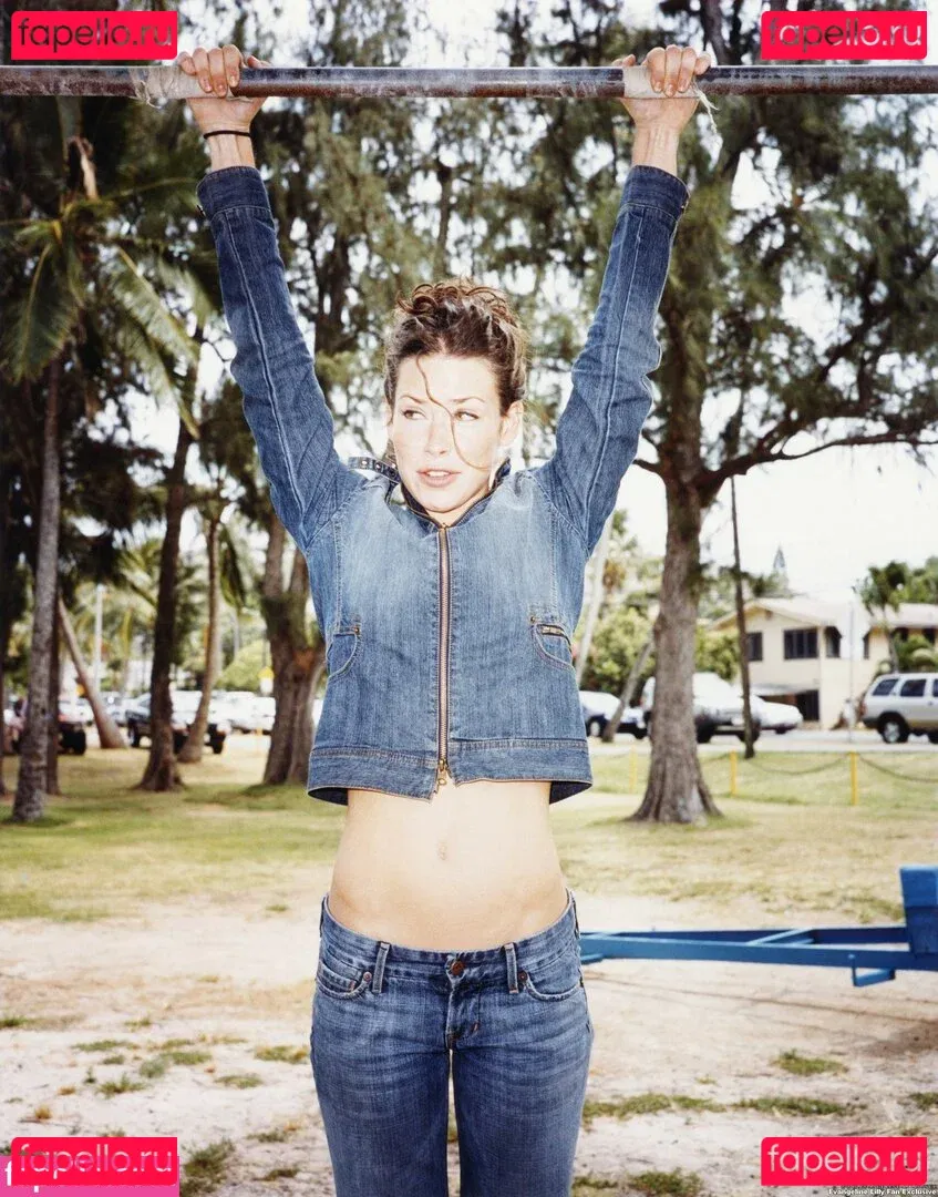 Evangeline Lilly Onlyfans Photo Gallery 