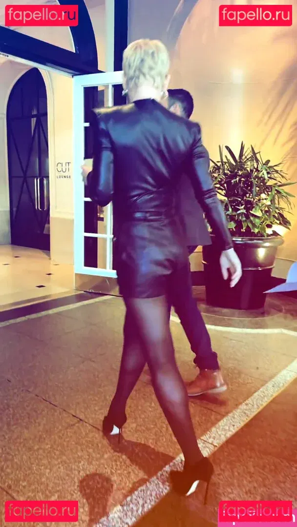 Evangeline Lilly Onlyfans Photo Gallery 