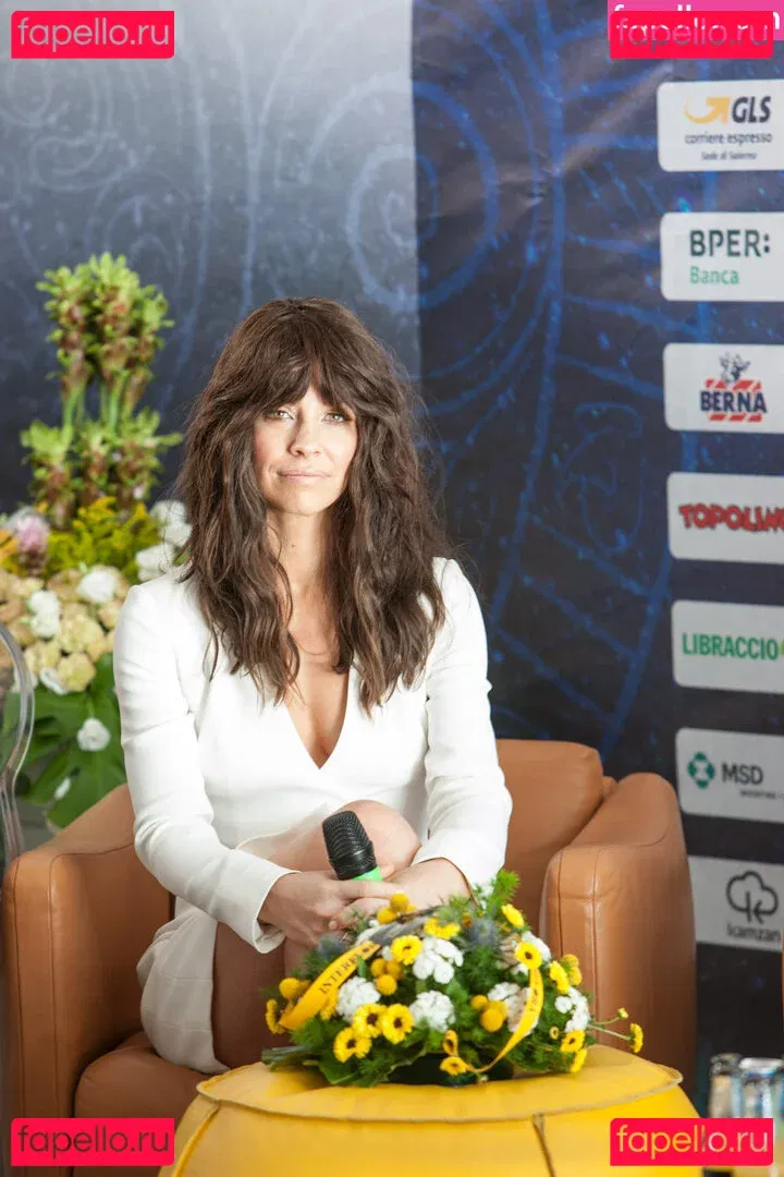 Evangeline Lilly Onlyfans Photo Gallery 