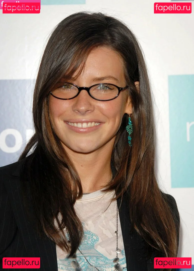 Evangeline Lilly Onlyfans Photo Gallery 