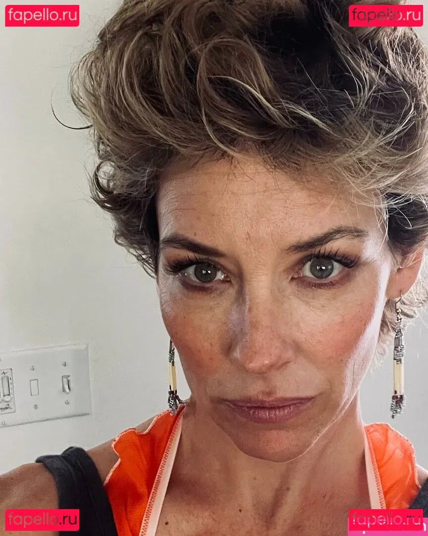 Evangeline Lilly Onlyfans Photo Gallery 