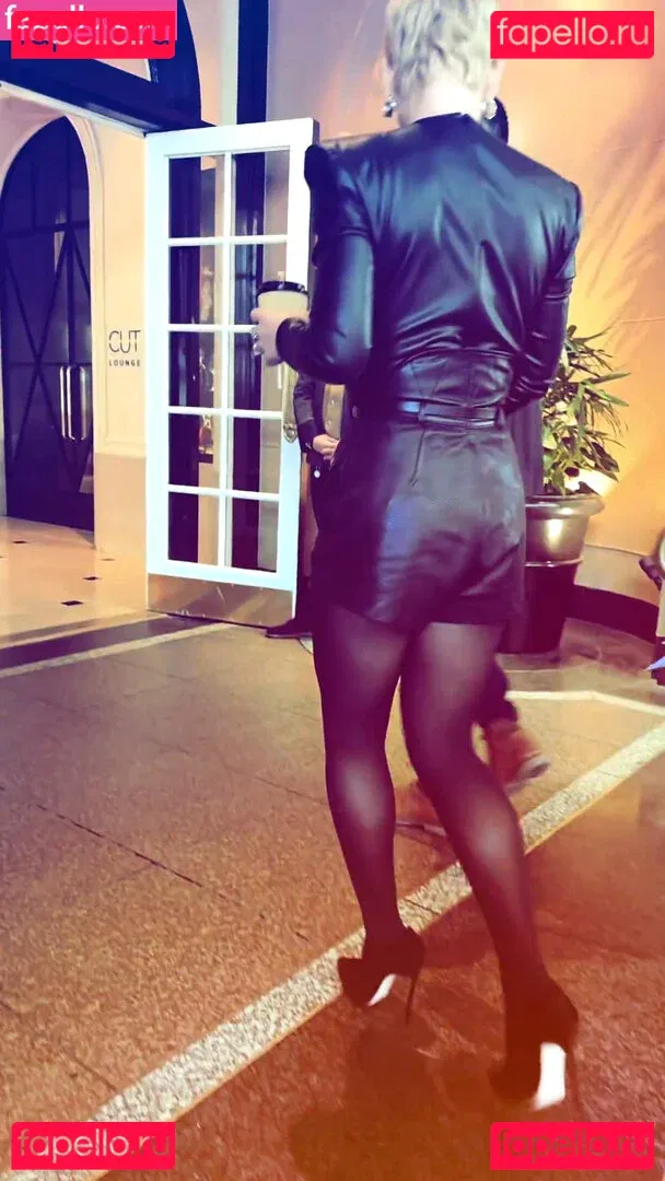 Evangeline Lilly Onlyfans Photo Gallery 